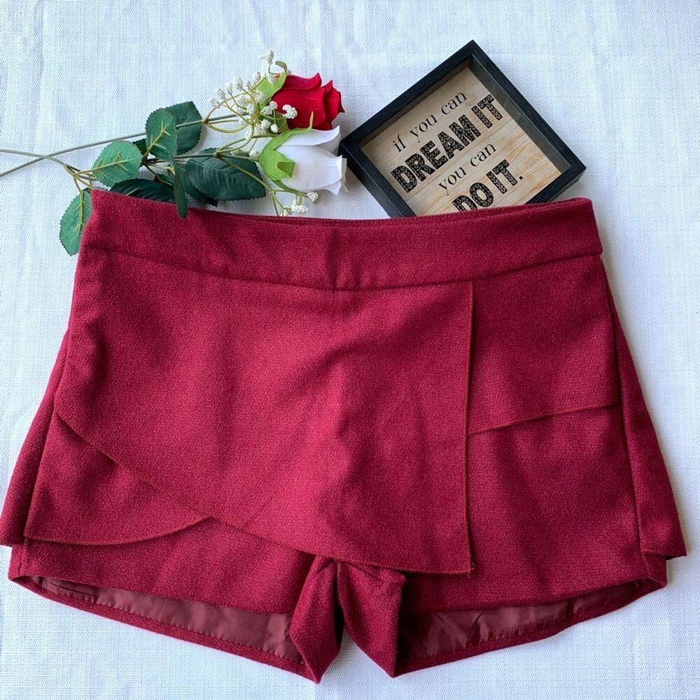 KYE Urban Asymmetric Wool Skort Size M Red Magenta Mid Rise Shorts Skort
